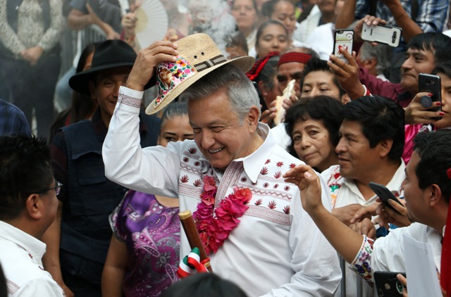 El presidente Andrés Manuel López Obrador prometió transferencias directas de recursos a municipios de usos y costumbres/Cuartoscuro.