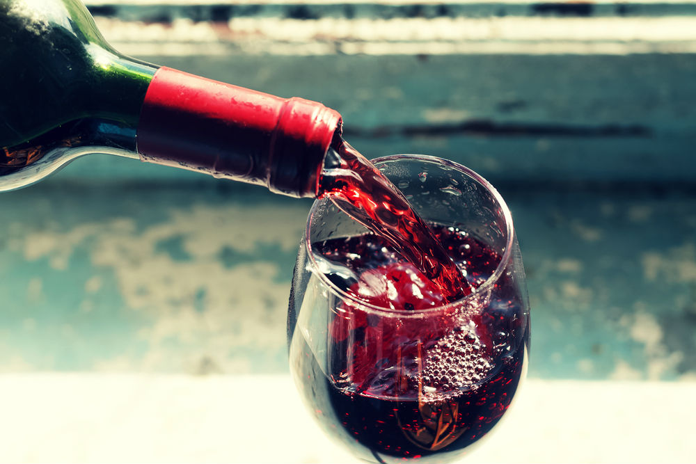 El cabernet sauvignon es el vino tinto más común. Suele tener notas de moras y vainilla. Tiene una acidez media. (Shutterstock)