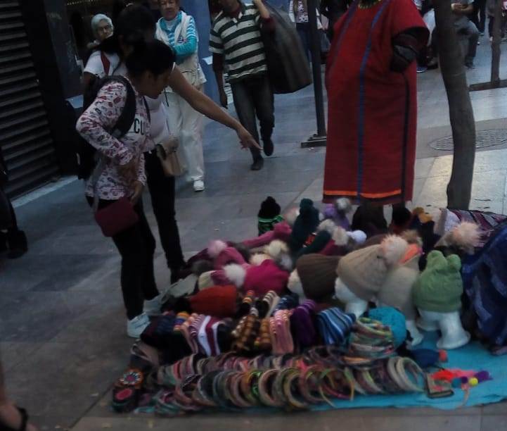 Hay poco más de 100 mil comerciantes ambulantes en las 16 alcaldías. (Iván Ramírez)