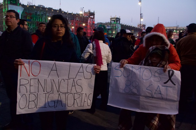 Trabajadores del SAT piden a AMLO frenar despidos/Cuartoscuro.