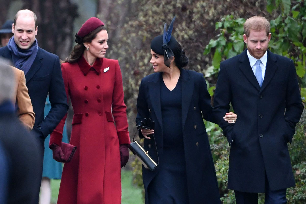 Como cada año, los miembros de la familia real acudieron a la misa de Navidad. (AFP)