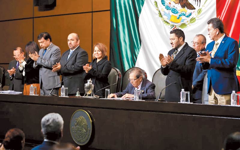 El dictamen fue aprobado en la madrugada, tras seis horas de discusión. (Héctor Téllez)