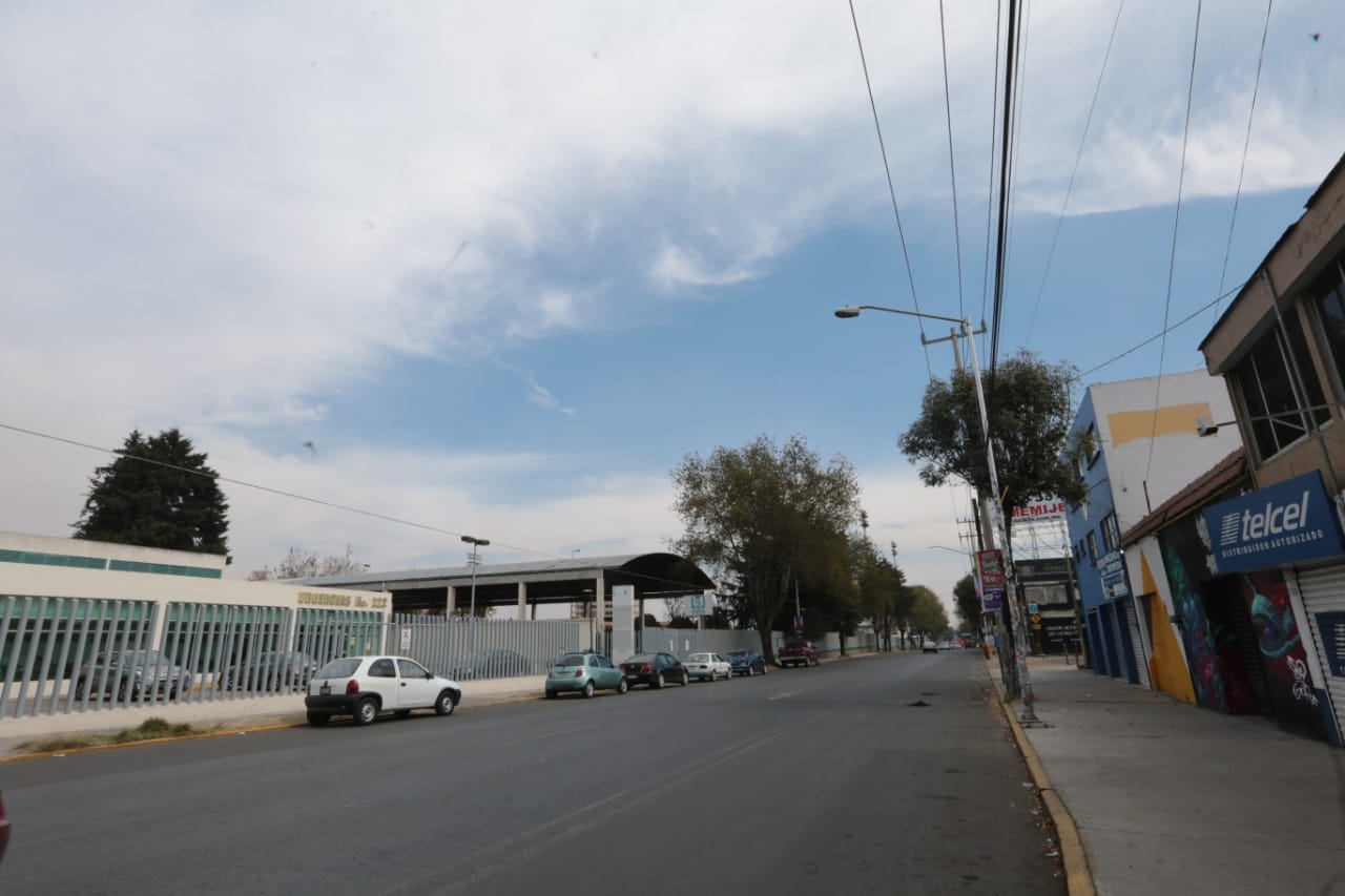 Hay escaso movimiento entre las calles de la ciudad. (Iván Carmona)