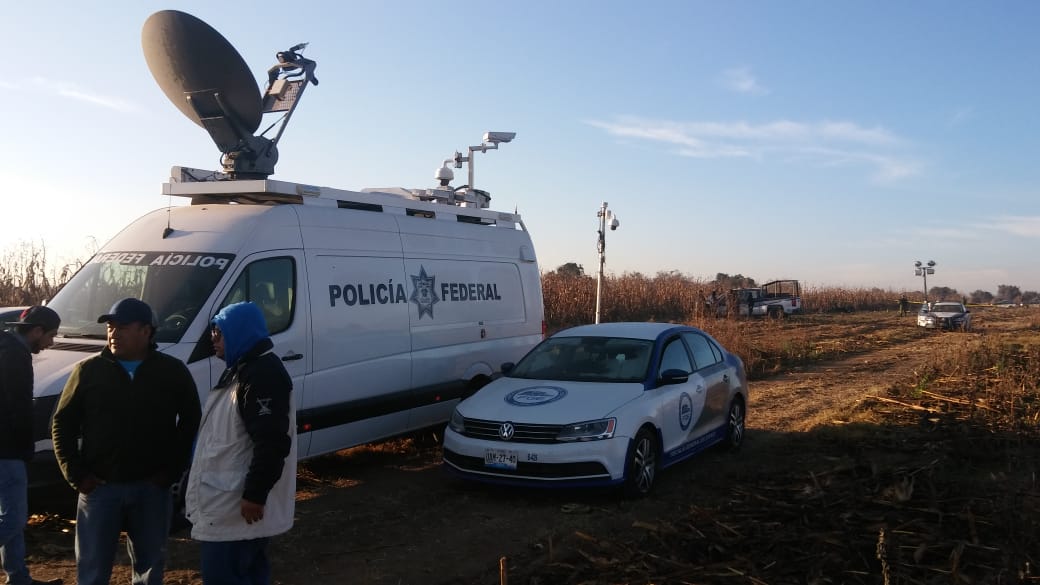 La Policía Federal instaló cámaras móviles para monitorear los trabajos. (César Velázquez)