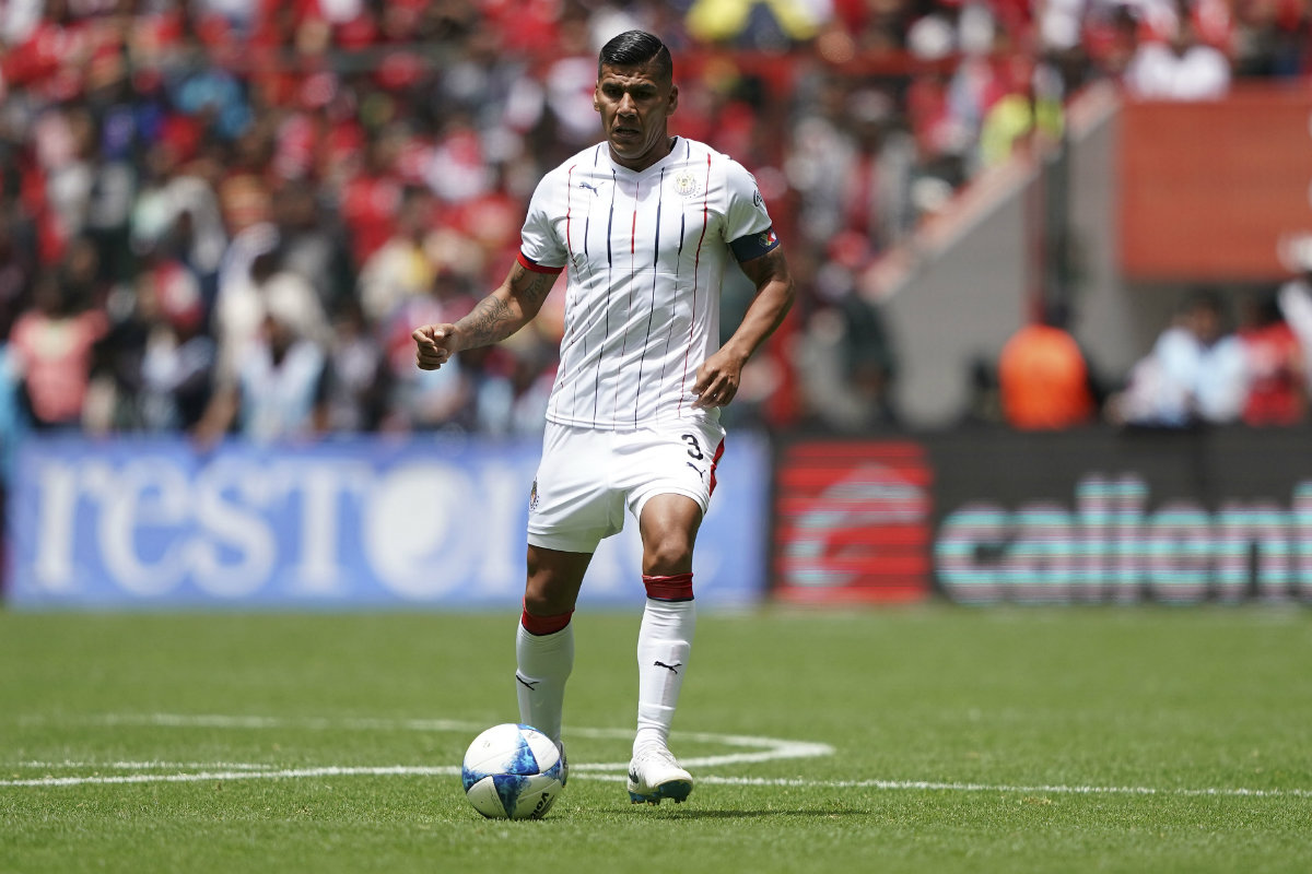 Carlos Salcido explicará su salida de Chivas en una conferencia (Imago7)