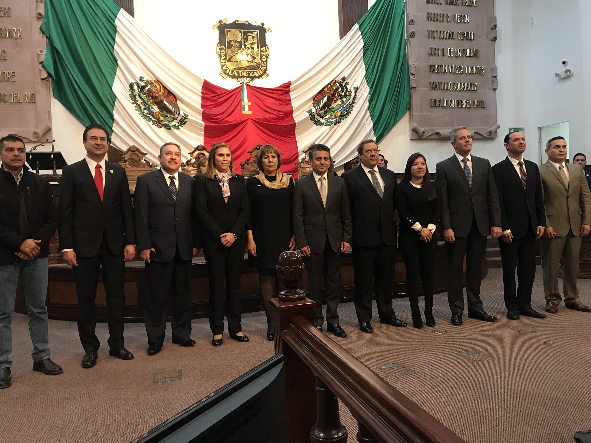 La propuesta del Consejo de la Judicatura se presentó al Ejecutivo, quien a su vez envió los perfiles de los nuevos magistrados al Legislativo. (Espec