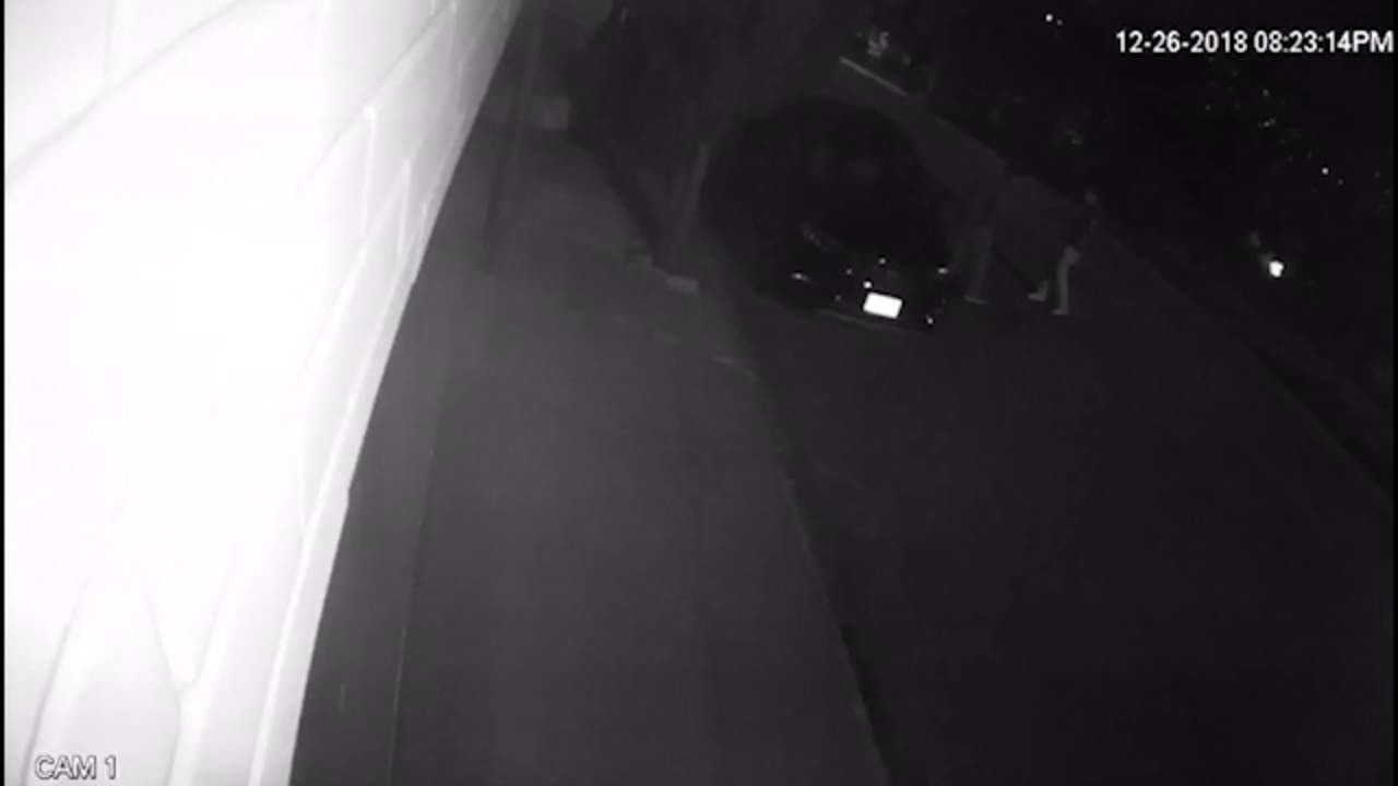 Captan en video asalto a familia en colonia Satélite
