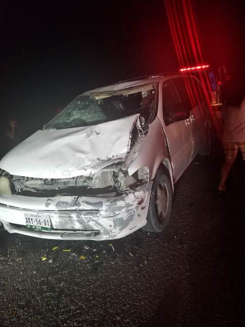 Eran tres los que tripulaban la moto, dos murieron y uno quedó lesionado.