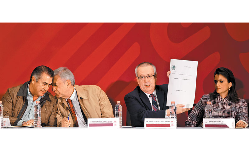 Jaime Rodríguez Calderón, López Obrador, Carlos Urzúa y Ana Margarita Ríos. (Omar Franco)