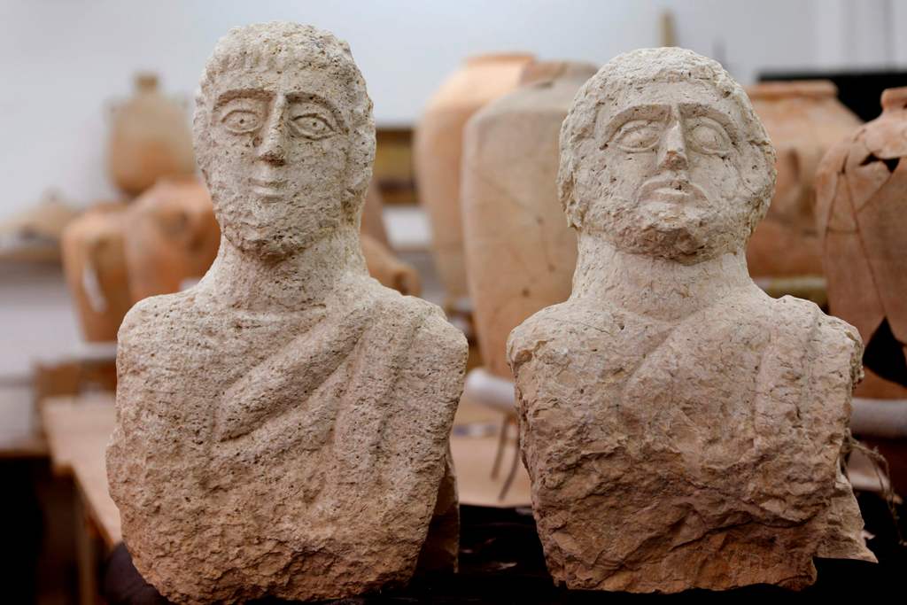 Talladas en piedra caliza, las esculturas fueron descubiertas en la ciudad de Beit Shean, Israel. (AFP)