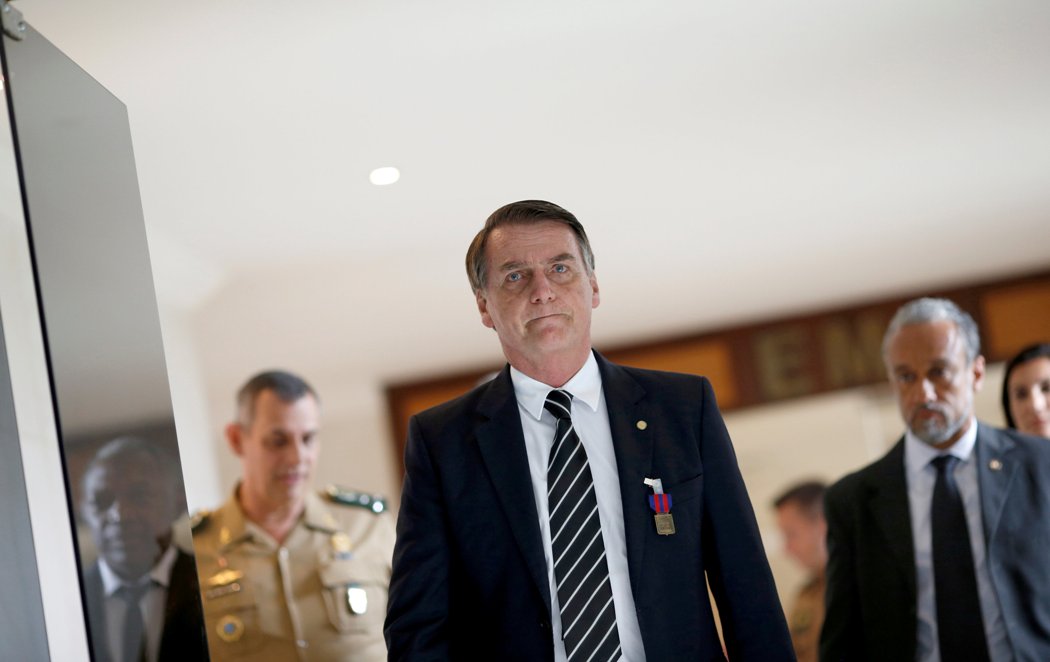 Bolsonaro designó ministro de Educación al filósofo de origen colombiano Ricardo Vélez Rodríguez. (Reuters)