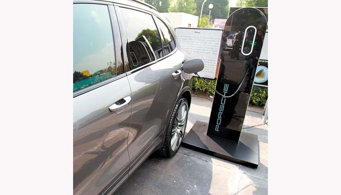 El fondo apuesta por autos eléctricos. Javier García/Archivo