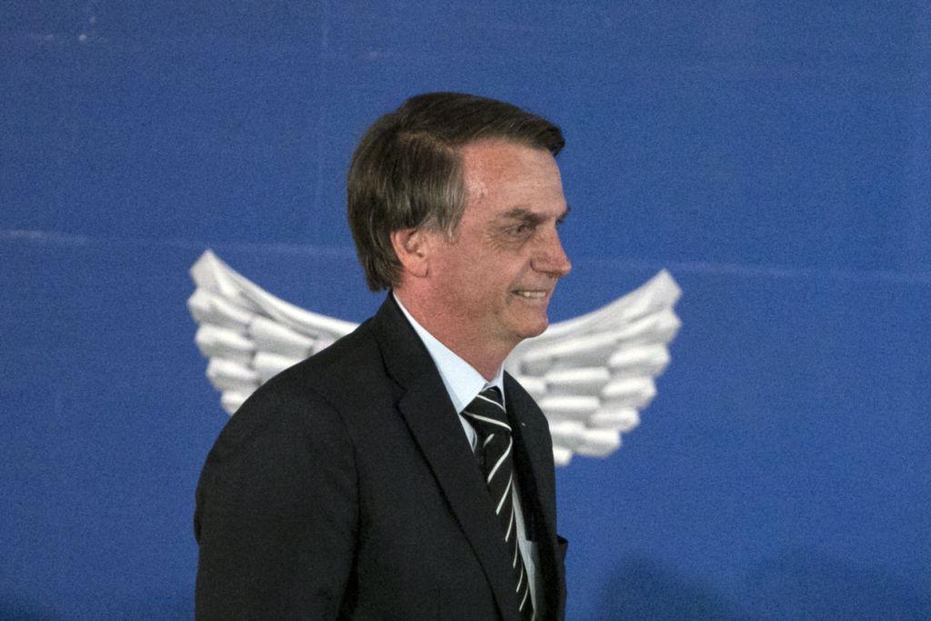 Jair Bolsonaro decretó en su primer día de gobierno que excluyeran a comunidad LGBT de derechos humanos en Brasil. (AFP)