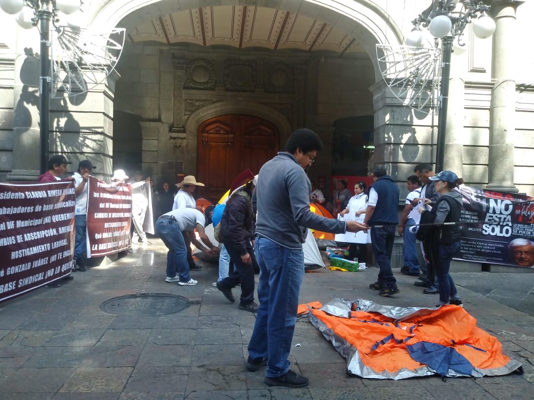 Este es el mismo grupo de personas que durante el mes de noviembre mantuvo un plantón en el zócalo de la ciudad con la misma motivación (Miguel Romero