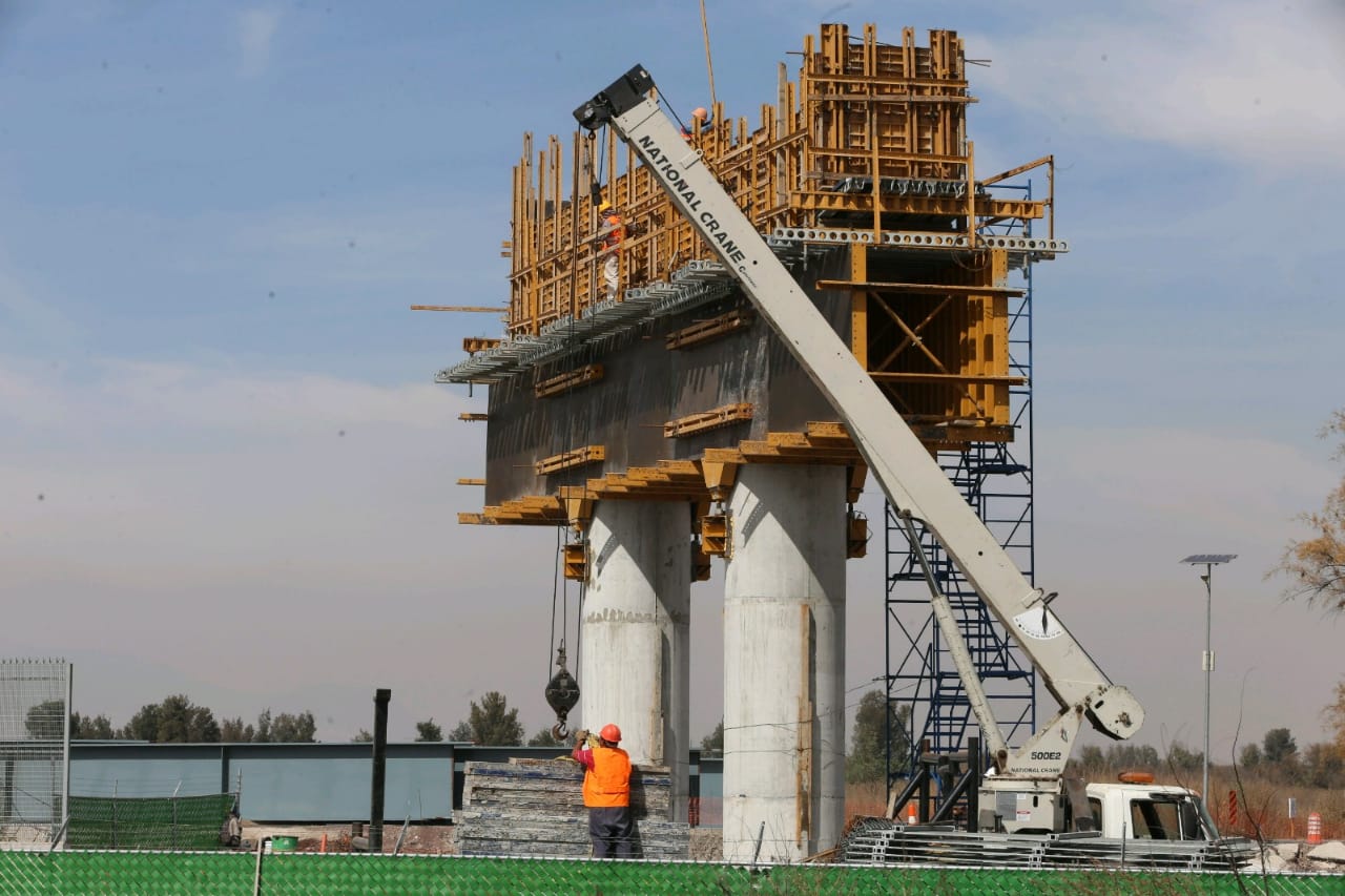 Continuarán por lo menos seis meses las obras del NAIM