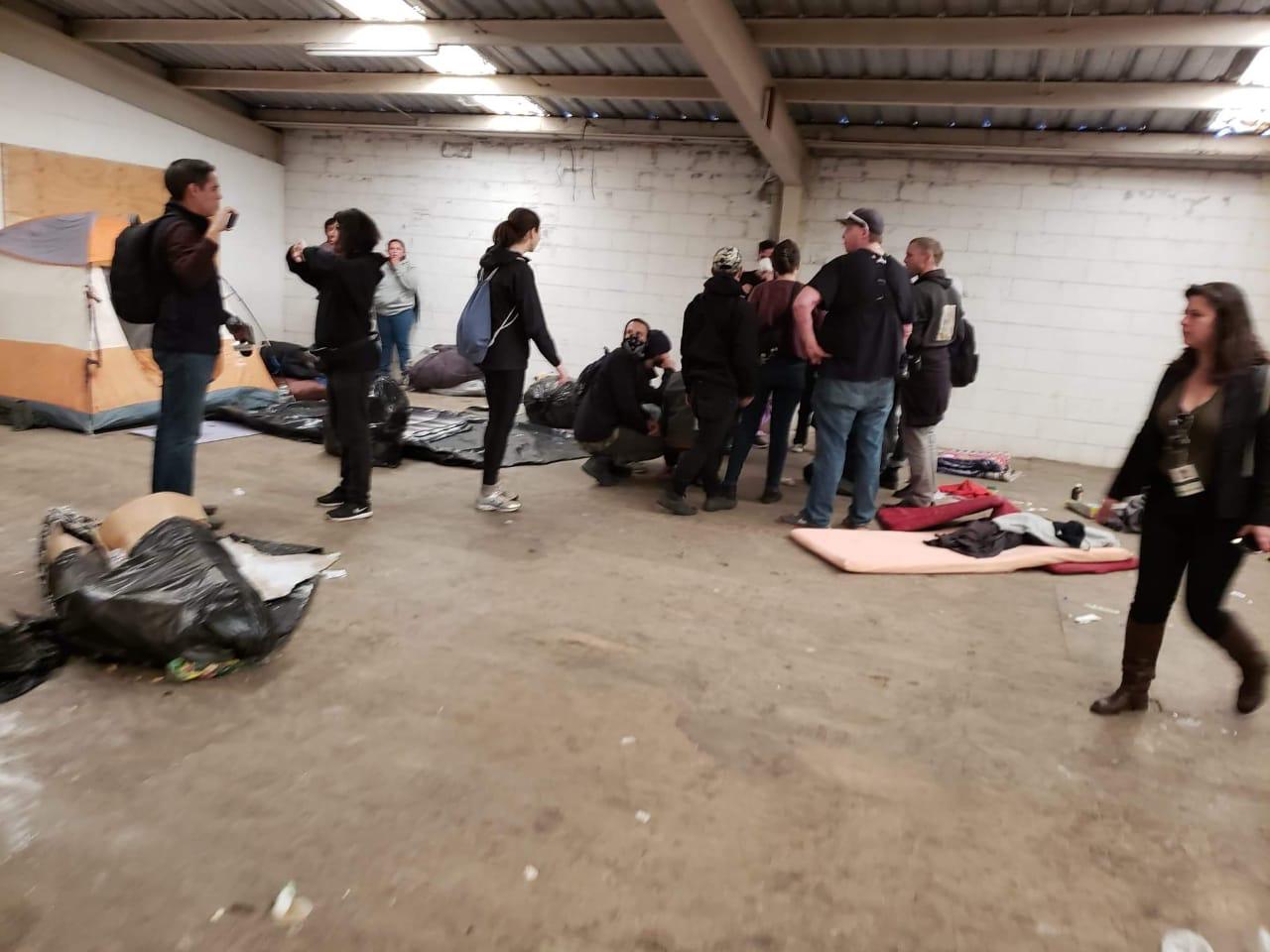 Migrantes se resisten a abandonar albergue en Tijuana (Said Betanzos)