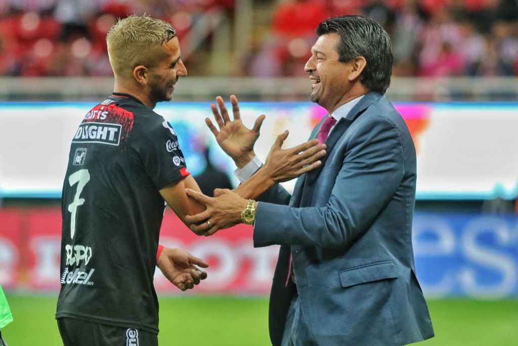 José Cardozo, técnico  de Chivas (Imago7)