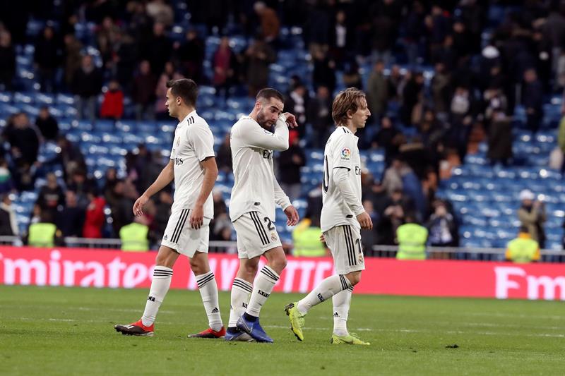 El Real Madrid perdió y está fuera de puestos de Champions (EFE)
