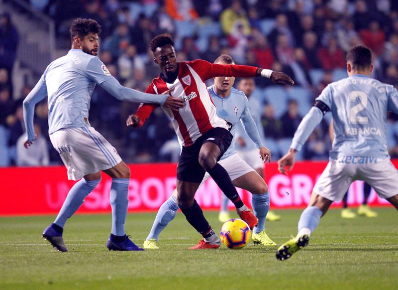Néstor Araujo participó en la derrota de su equipo (EFE)