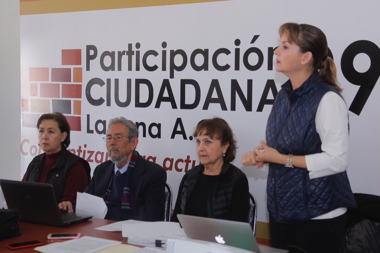 Reclamó que el gobierno estatal nada más pretende publicitarse y deja de lado otros rubros importantes como inversión pública. (Óscar Wong)