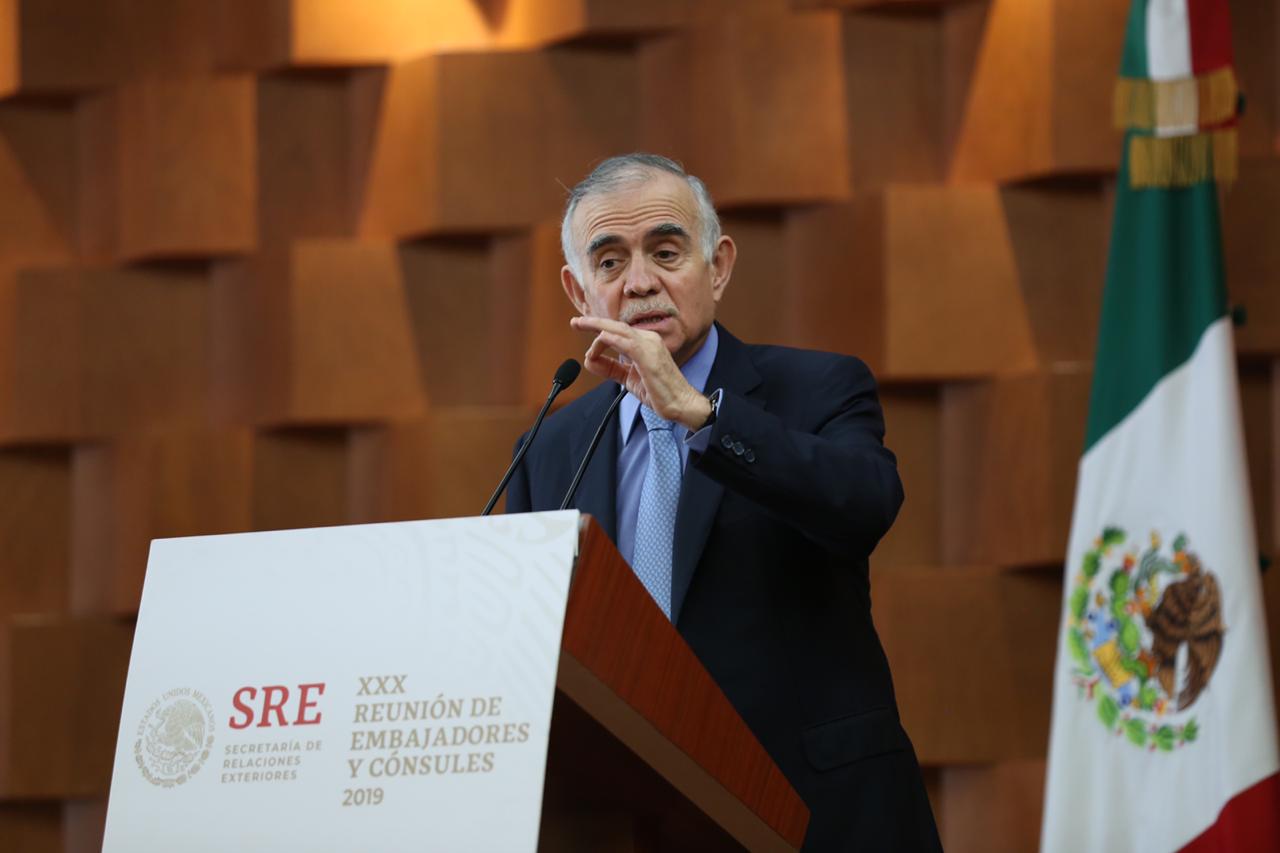 Alfonso Romo, Jefe de la Oficina de Presidencia, en la Reunión de Embajadores y Cónsules (Nelly Salas)