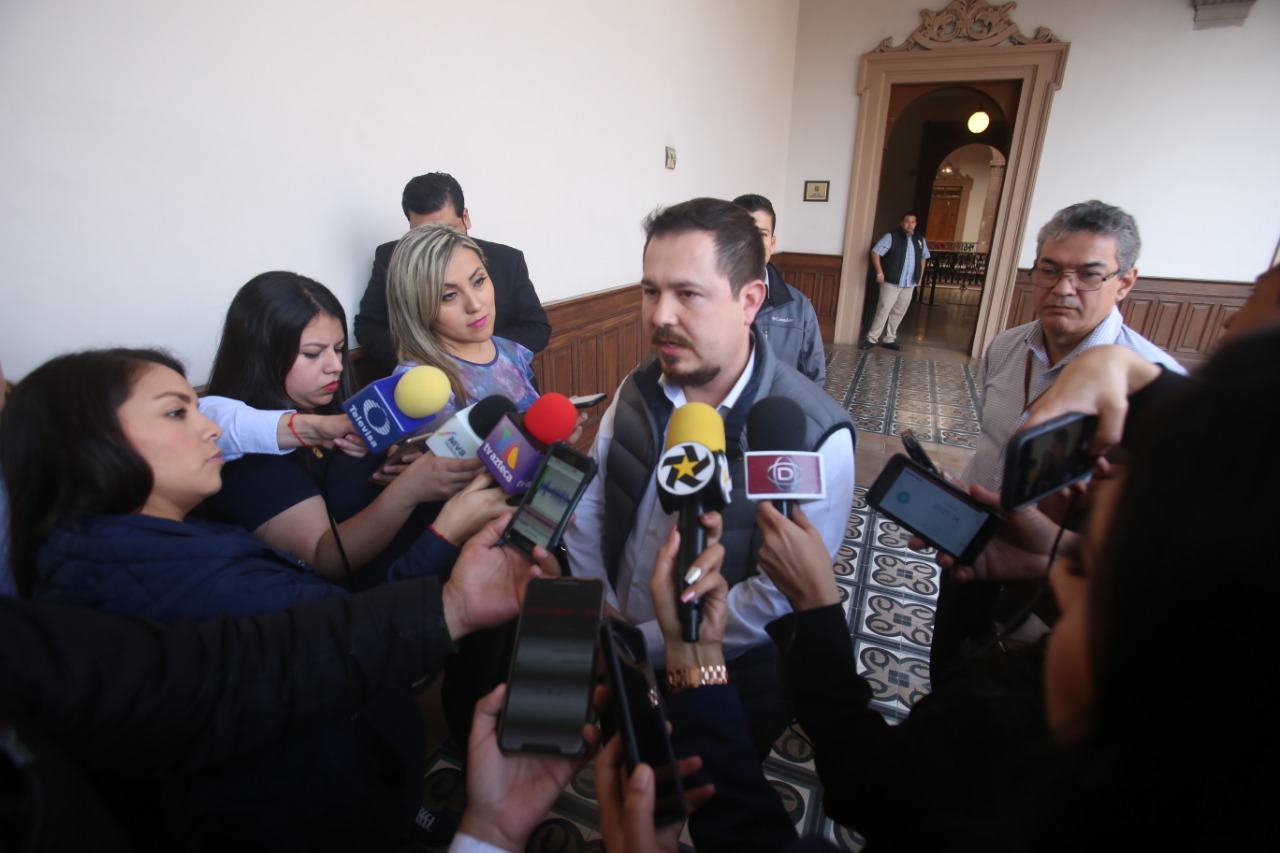 El director de la AEI,  Esteban Cantú Montes