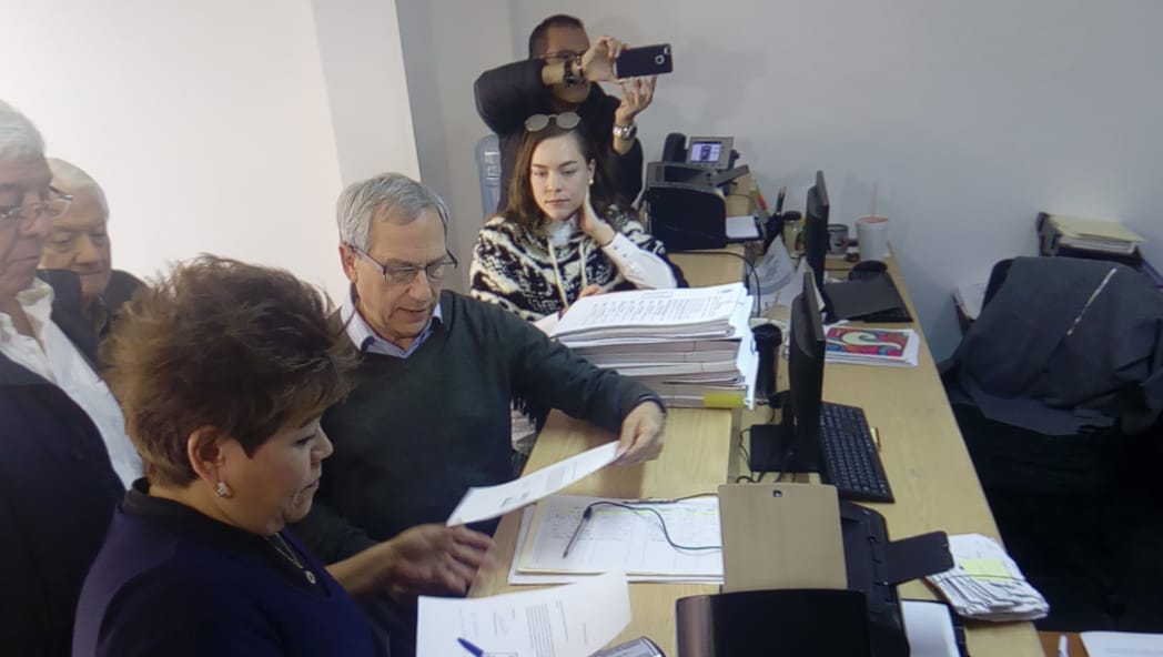 Exponen sus intenciones para ser tomados en cuenta para la gubernatura interina (Elena Domínguez)
