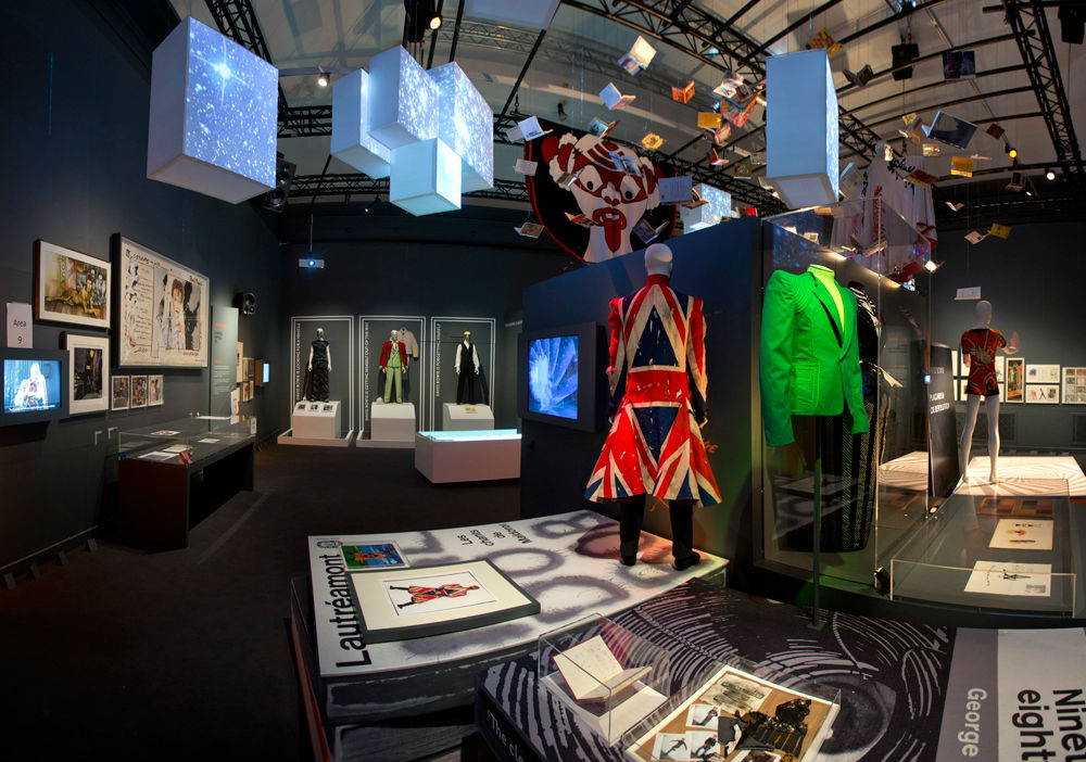 La exposición de David Bowie se instaló en 2013 en el museo Victoria & Albert. (V&A Museum)