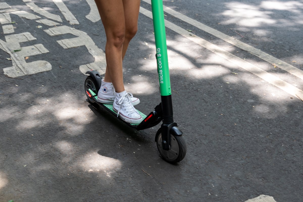 Puedes rentar scooters, bicicletas y motos eléctricas desde tu celular con estas apps. (Grin)