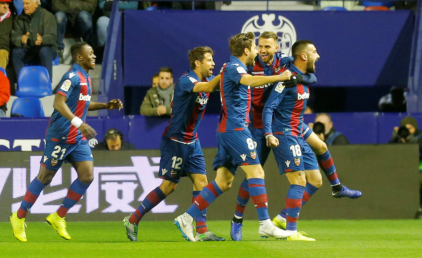 El Levante derrotó 2-1 al Barcelona en la Ida de los Octavos de Final de la Copa del Rey (Reuters)