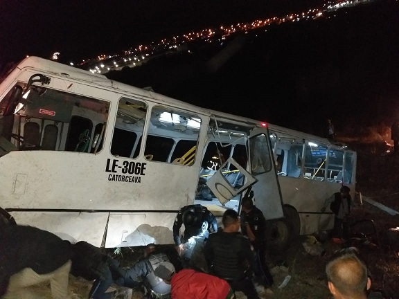 Piden esclarecer accidente de autobús