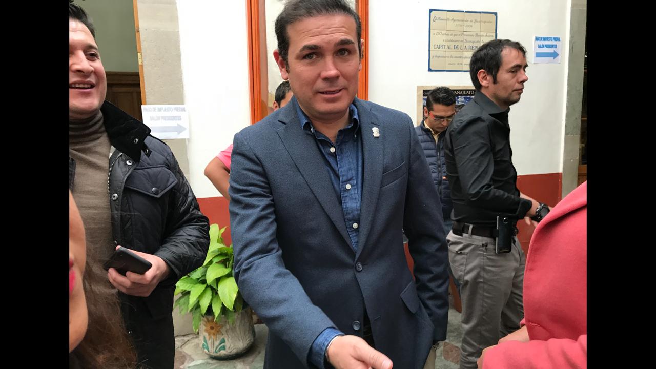 En la capital hay robo de combustible y posibles despidos: Navarro