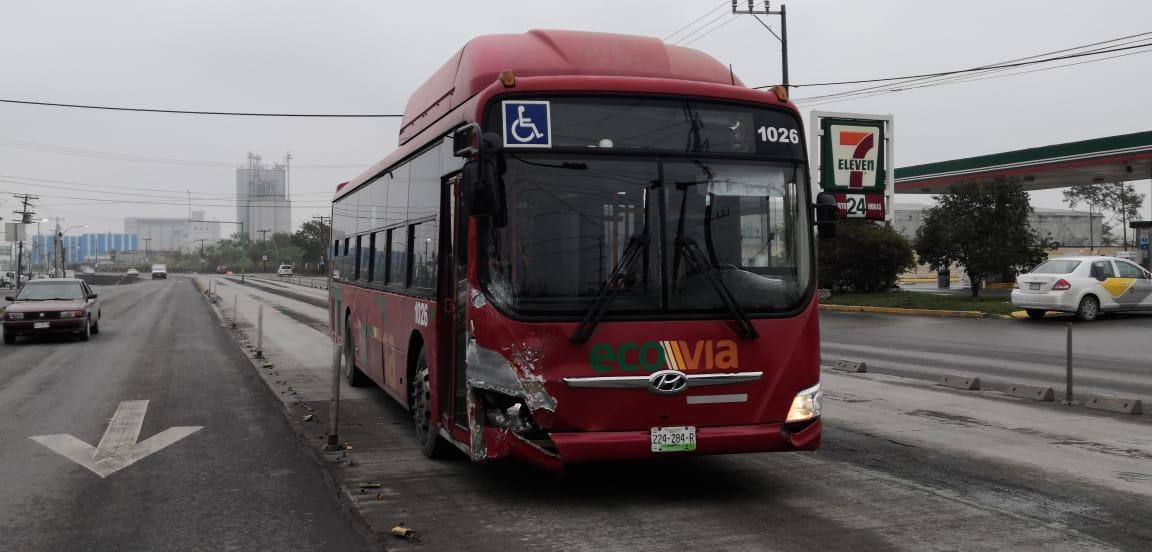 El conductor del auto se identificó como Rogelio Gutiérrez Garibaldi (Foto: Alan Elí Pérez)