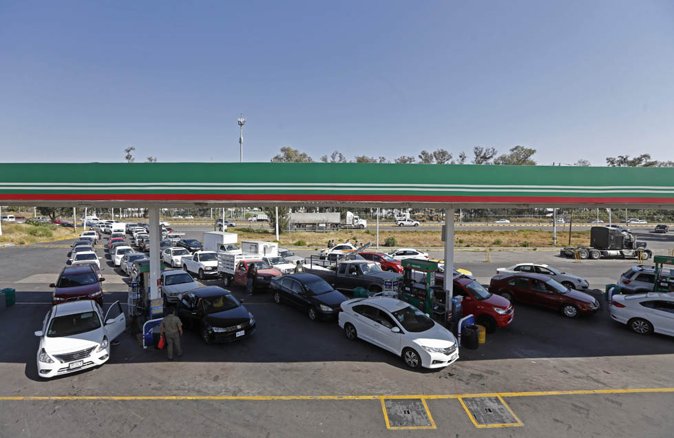 Desabasto de gasolina en Jalisco (Fernando Carranza)
