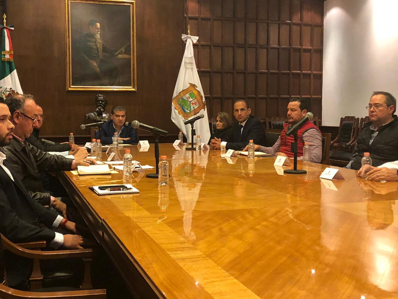 Los empresarios tendrán "línea directa" con el gobierno para atender cualquier problema. (Especial)
