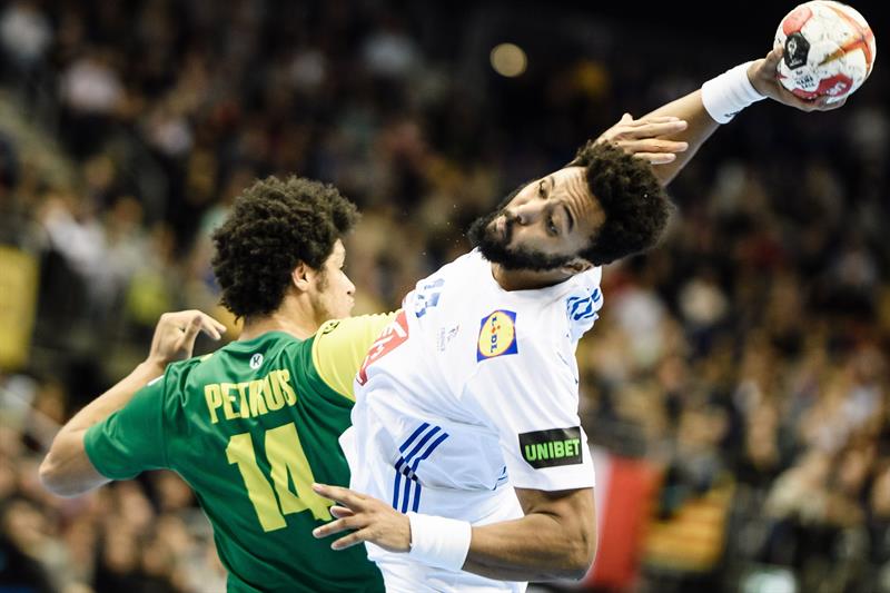 Francia derrotó a Brasil en el segundo día del Mundial de Handball (EFE)