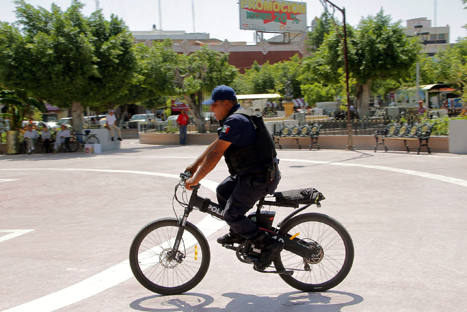 El INEGI establece que el 34% de los elementos policiacos en México sufren de sobrepeso. (Notivox Digital)
