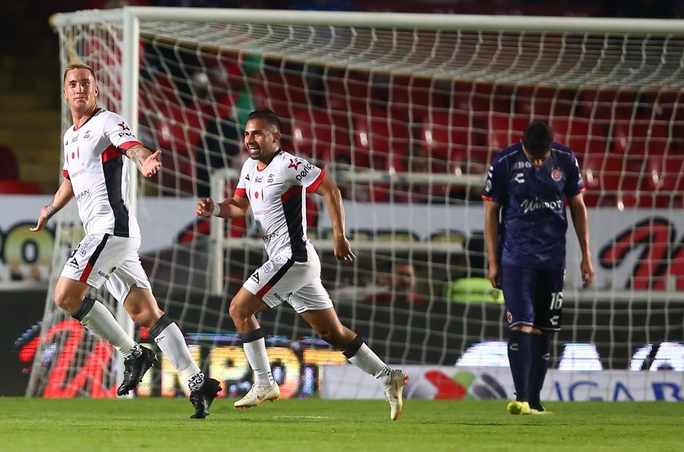 Leonardo Javier Ramos de Lobos BUAP en festejo de gol (Imago7)