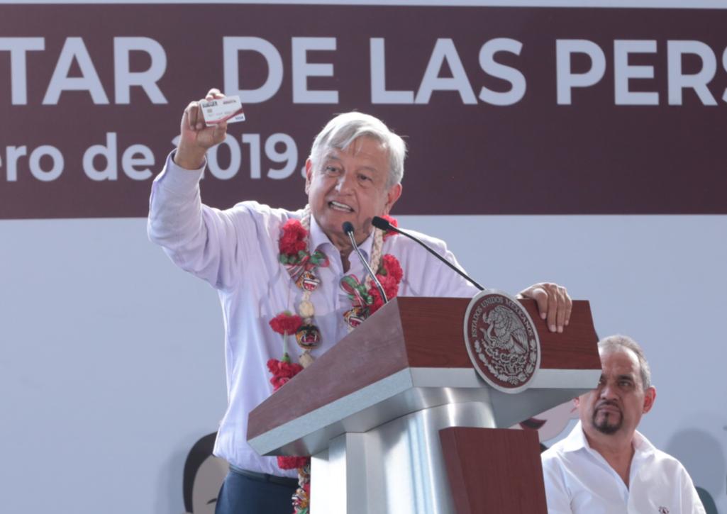 El mandatario presentó en Guerrero el programa Bienestar para los Discapacitados. (Jesús Quintanar)