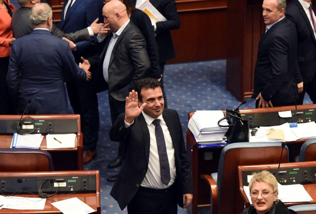 El primer ministro macedonio, Zoran Zaev, aseguró que permitiría al país su entrada a la OTAN y la Unión Europea (AFP)