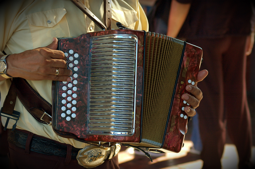 A paso lento, los huachicorridos ganan popularidad en algunas regiones. (Shutterstock)
