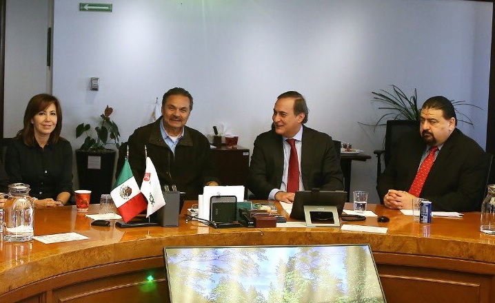 Pemex se reúne con el CCE (Foto: @Pemex)