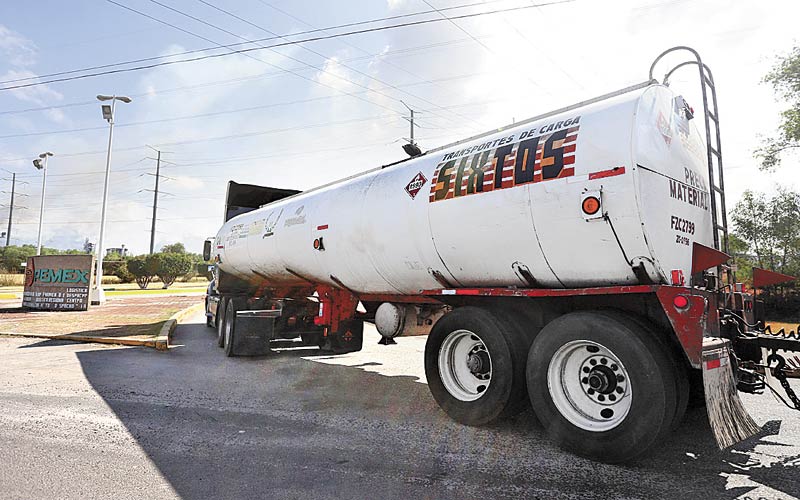 Han asegurado más de 40 mil litros de combustible sustraído ilegalmente. (Araceli López)