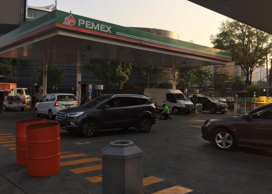 Las gasolineras dejaron de vender en bidones. | Omar Brito