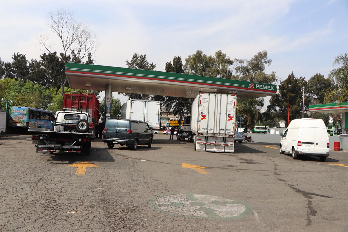 Al lugar han llegado unidades automotores que proveen abarrotes. (@CDeAbastoCDMX)