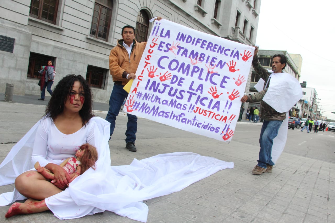 Manifestación de activistas en Tampico (José Luis Tapia)