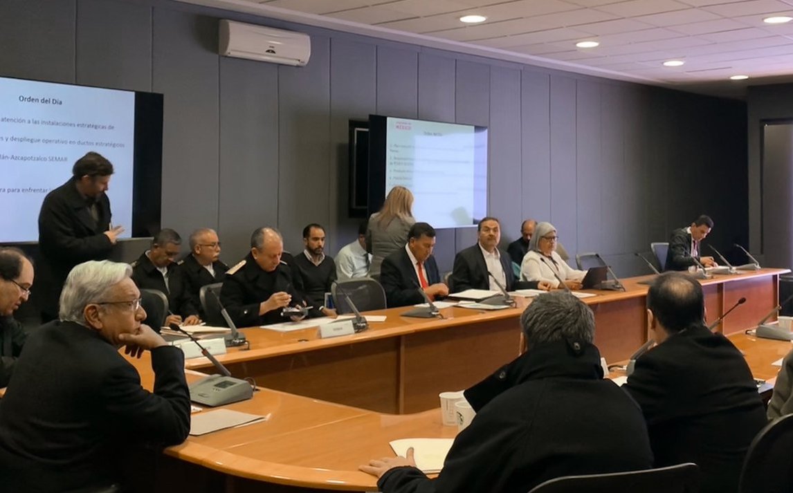 AMLO se reúne con Gabinete de Seguridad por plan contra huachicol ...
