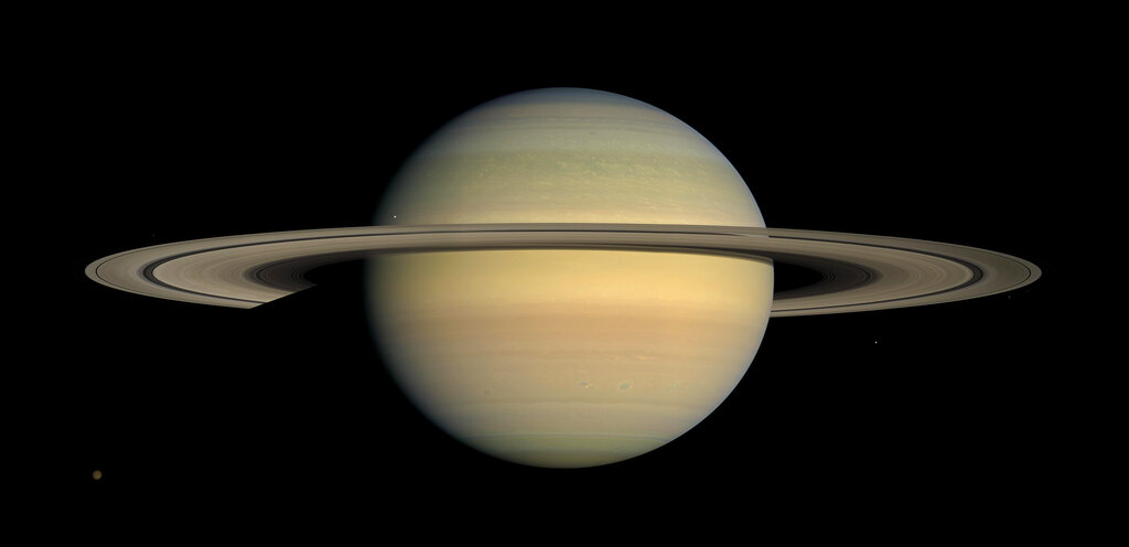Los anillos de Saturno son relativamente jóvenes a comparación del resto del Sistema Solar. (AP)
