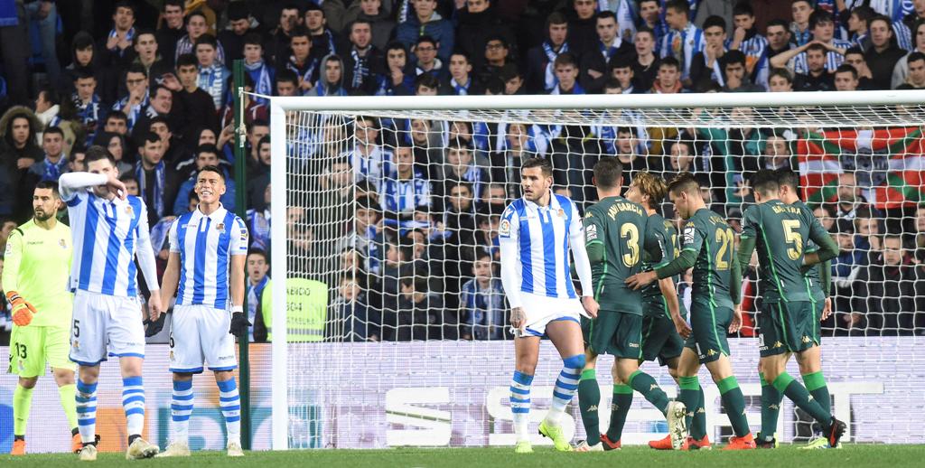 Sin Diego Lainez, Betis avanza en la Copa del Rey (EFE)