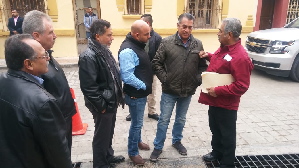"Creo que no ha hecho nada malo, Adalberto probará que todo se hizo bien", mencionó el "Bronco" Foto: Eduardo Mendieta
